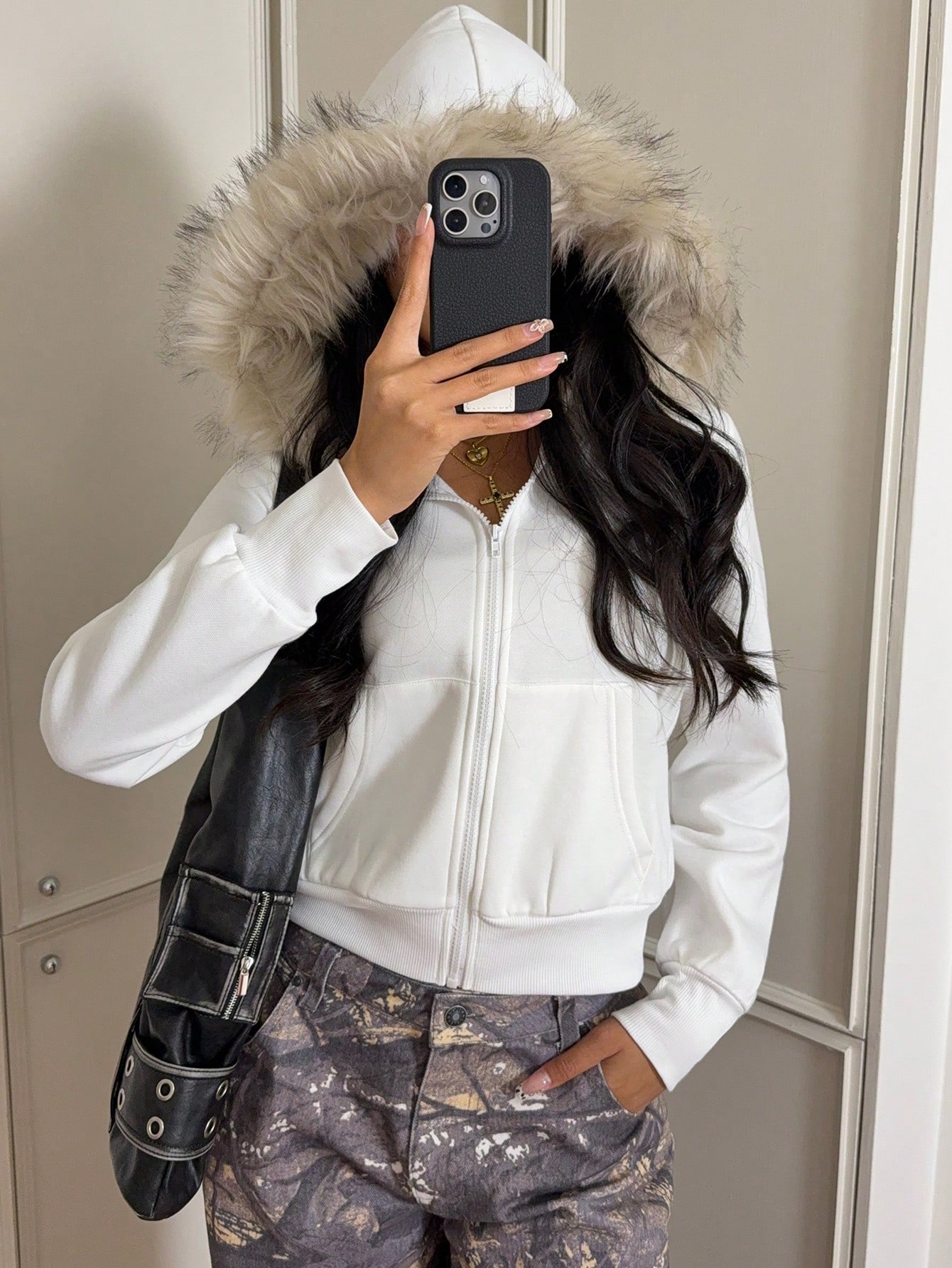 JoyPoem Women's Fuzzy Furry Hooded Sweatshirt Sport Workout Zip Up Jacket with Pockets