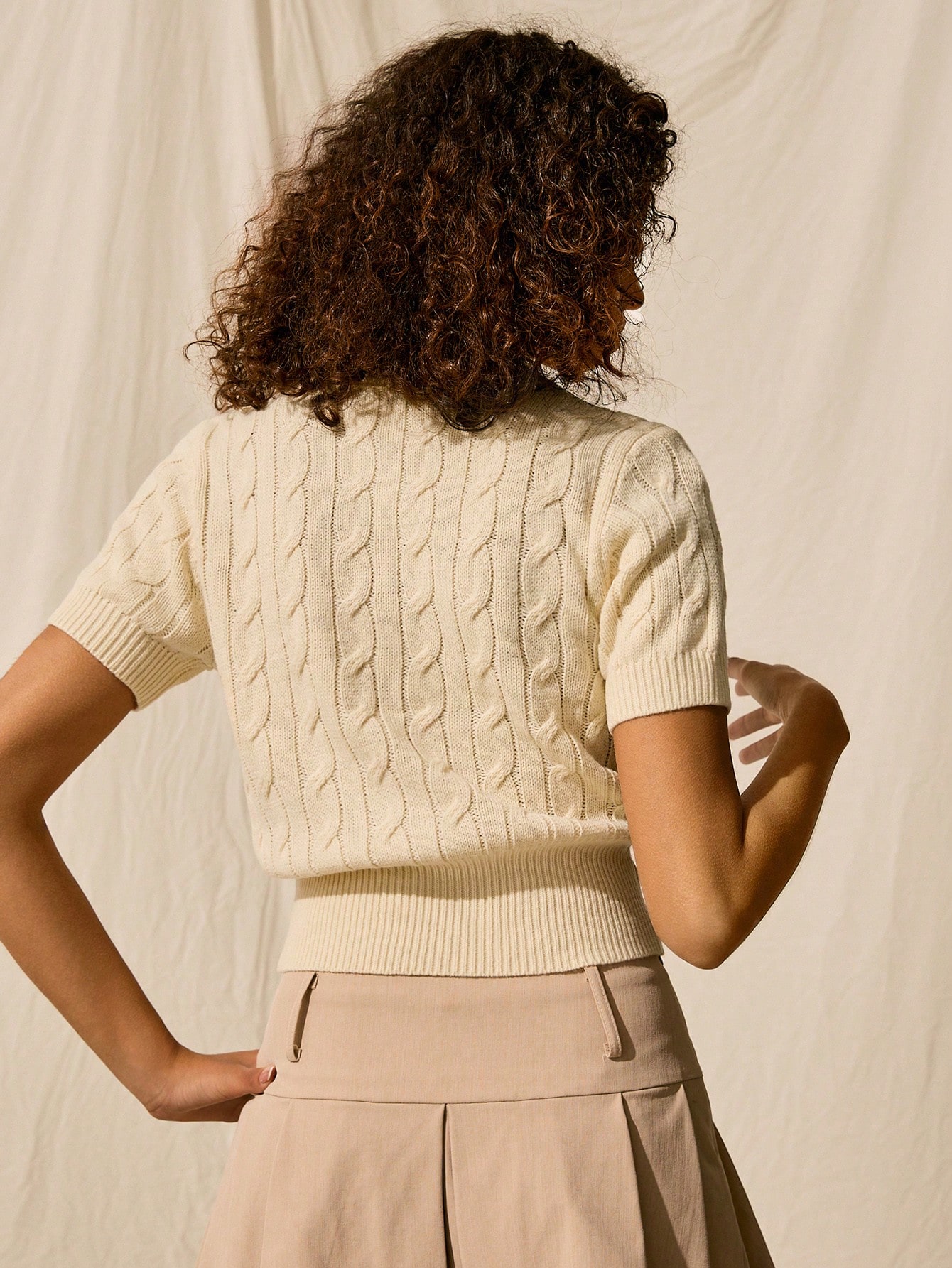 JoyPoem Women's Cable Knit Pullovers Round Neck Short Sleeve Sweater Top - Image 3