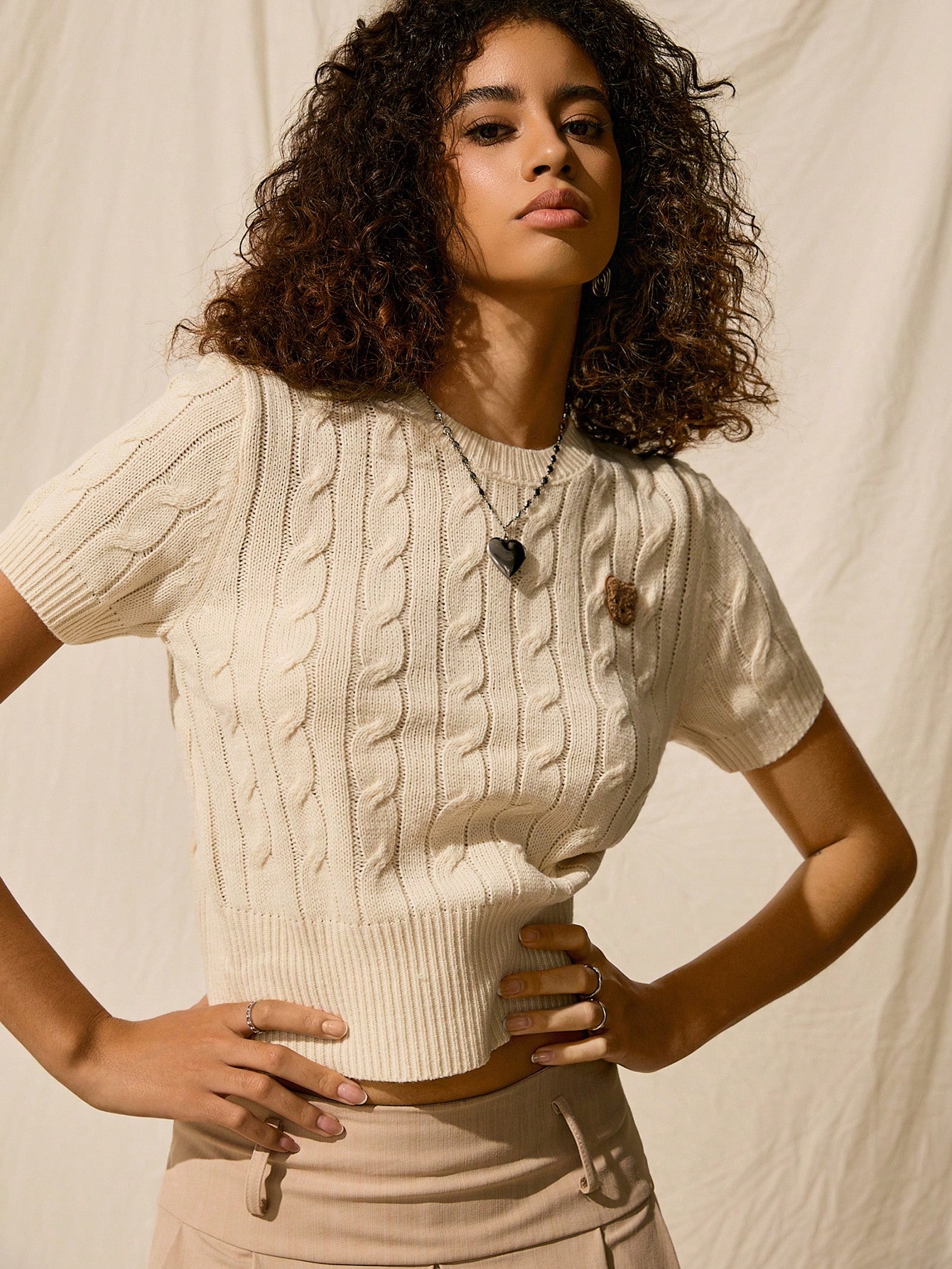 JoyPoem Women's Cable Knit Pullovers Round Neck Short Sleeve Sweater Top - Image 5